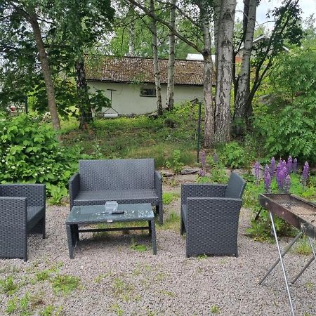 Moonlight - Trevlig Kallarlagenhet Apartment Broby Екстериор снимка